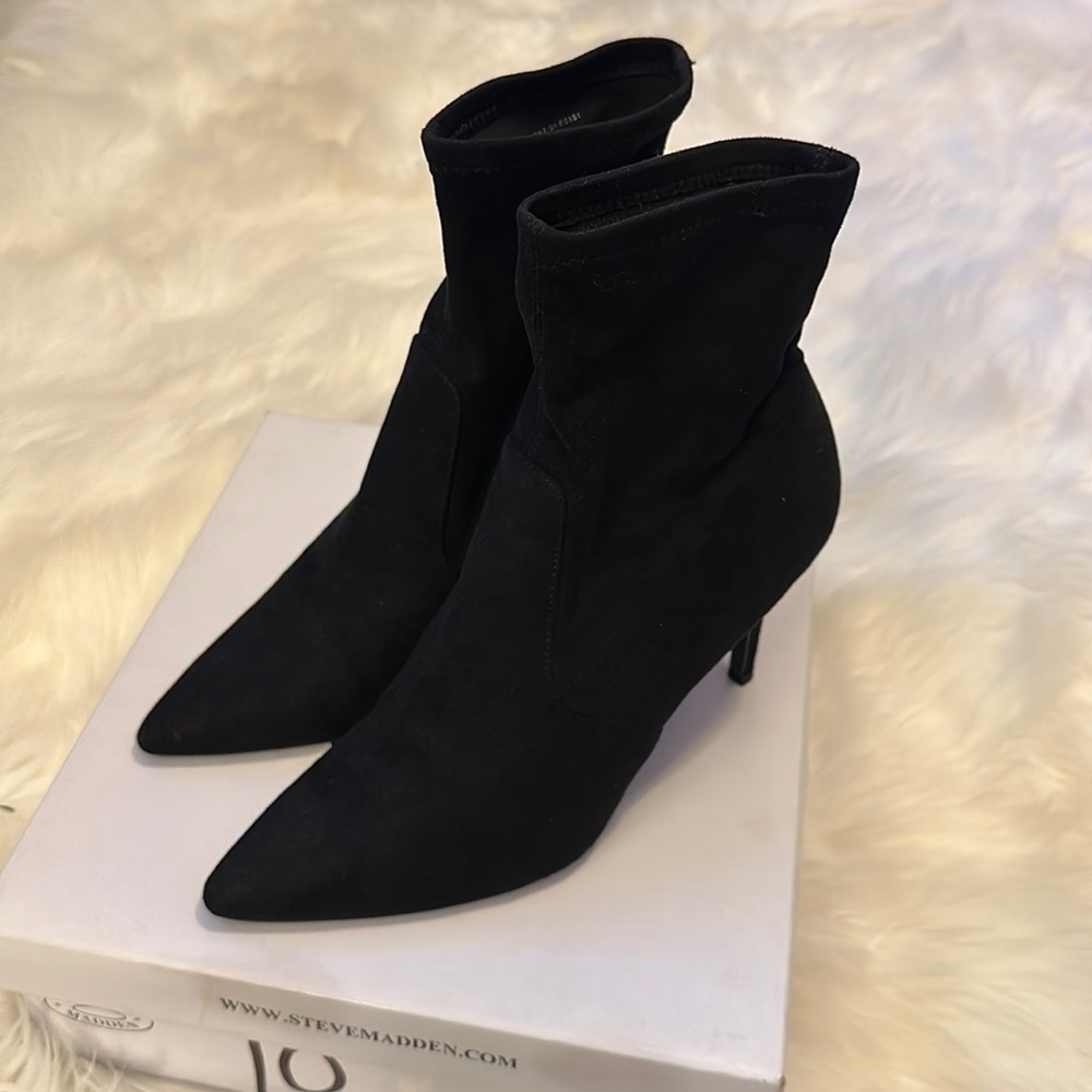 STEVE MADDEN BLK SOCK ANKLE BOOTIES Size:10 🔥🔥🔥
